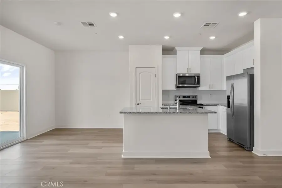 14792 Desert Lily Court, Apple Valley, CA 92307 - #2