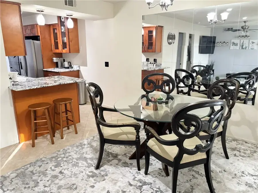 353 N Hermosa Dr, 7c1, Palm Springs, CA 92262 - Image #3