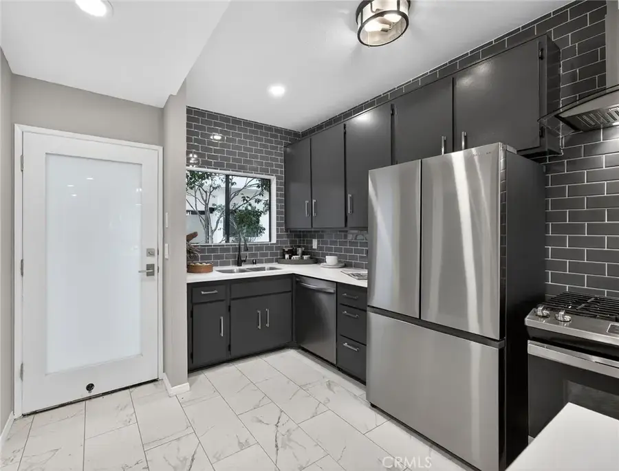 2500 Abbot Kinney Boulevard #9, Venice, CA 90291 - Image #3