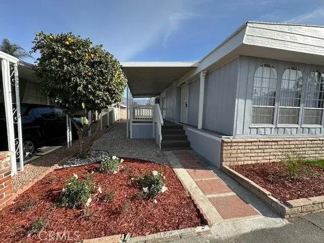 881 N. Lake Street #204, Hemet, CA 92544 - #2