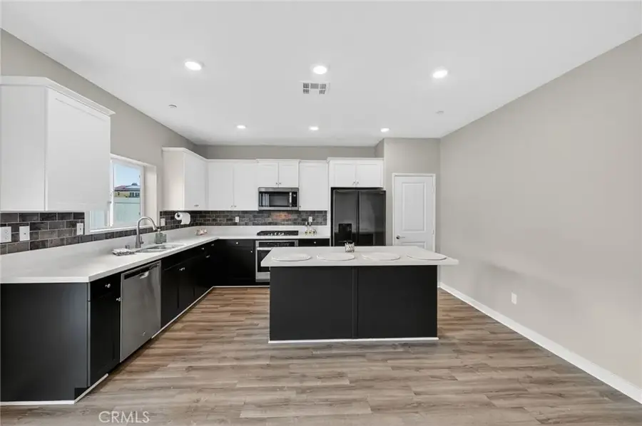 31190 Linden Flower, Winchester, CA 92596 - #2