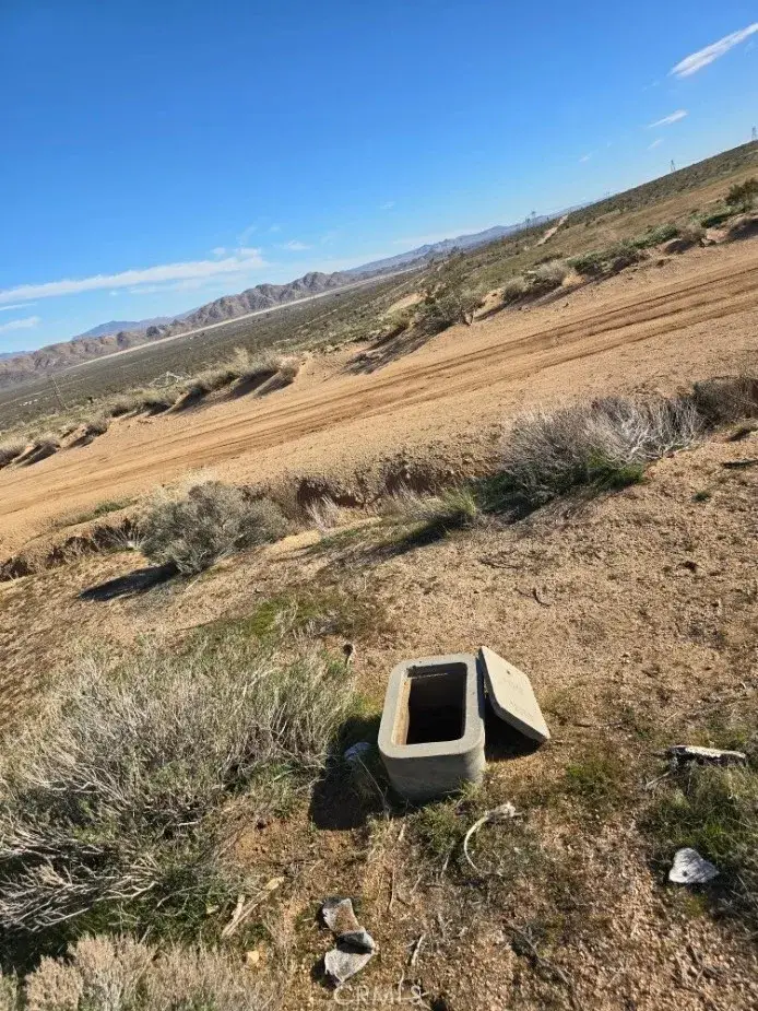 9654 N Corto, Apple Valley, CA 92308 - Image #2