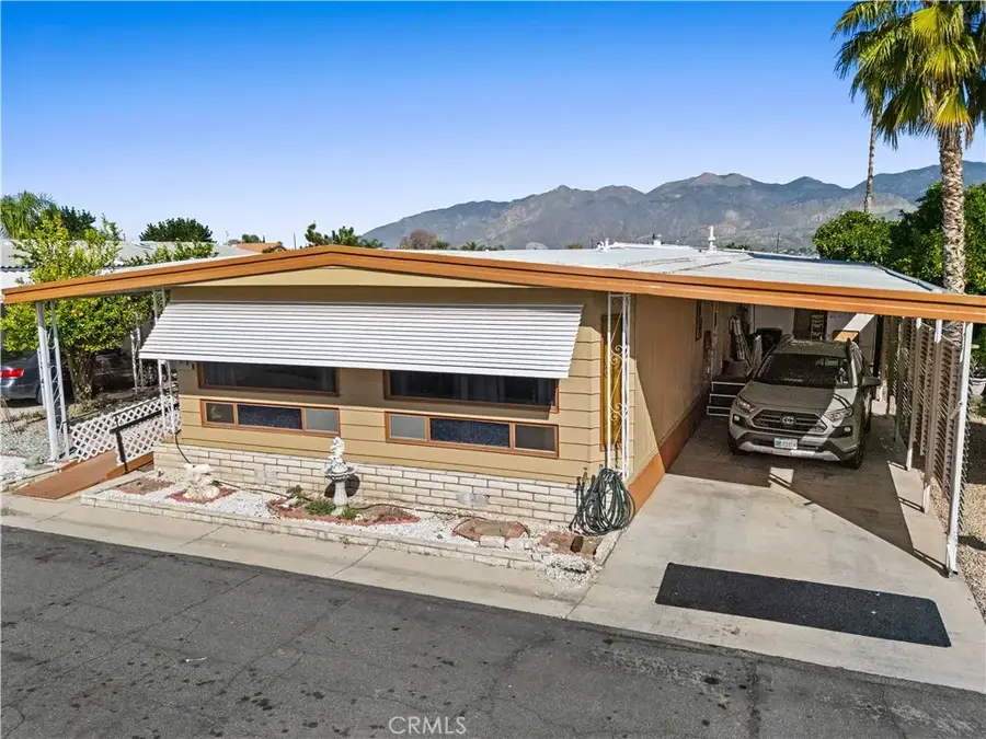 881 N Lake St #313, Hemet, CA 92544 - #3