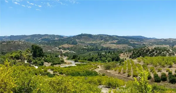 5 De Anza, Temecula, CA 92590