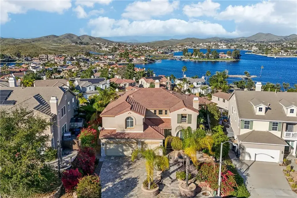 15 Via Del Renal Court, Lake Elsinore, CA 92532 - #1
