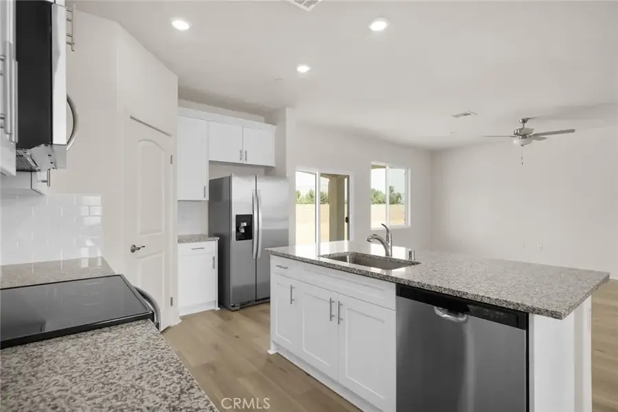 14860 Desert Lily Court, Apple Valley, CA 92307 - #2