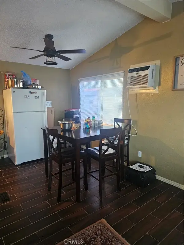 530 Devonshire West #4, Hemet, CA 92543