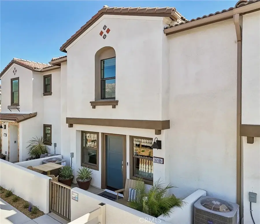 16204 Lumia Way, Fontana, CA 92336 - #2