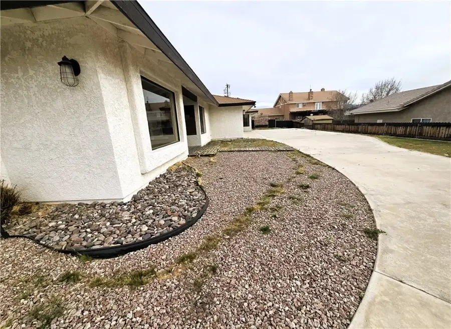 13809 Titonka, Apple Valley, CA 92307 - #3