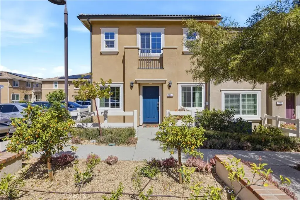 35741 Starling #2204, Murrieta, CA 92563 - #1