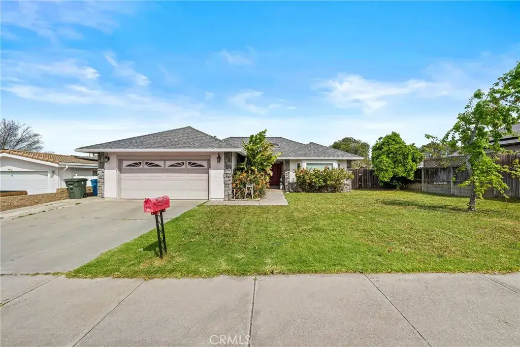 1586 El Camino De Vida, Hollister, CA 95023 - #1