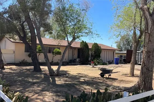 21975 Mohican, Apple Valley, CA 92307