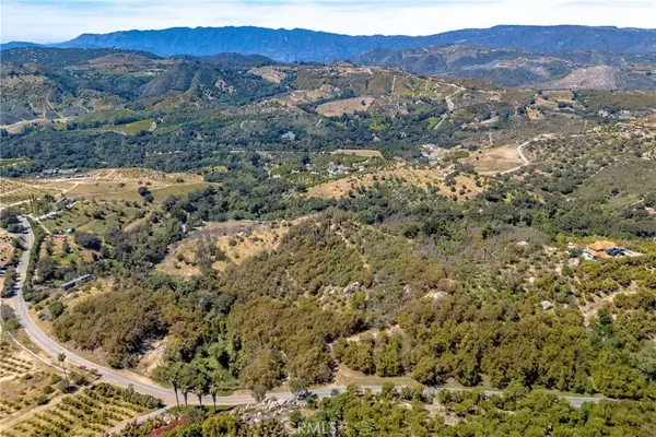 6 El Prado Road, Temecula, CA 92590