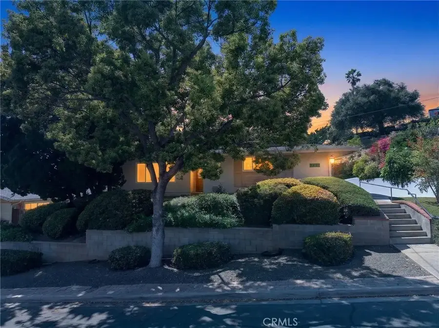 449 Hillway Drive, Vista, CA 92084 - #2