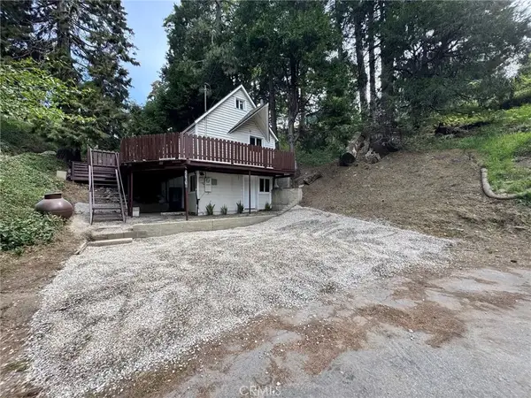 21818 Vista Road, Cedarpines Park, CA 92322