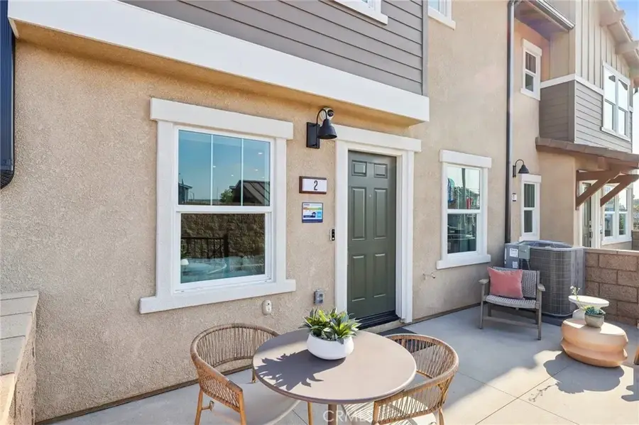 15563 April Dawn Way #4, Fontana, CA 92336 - #2