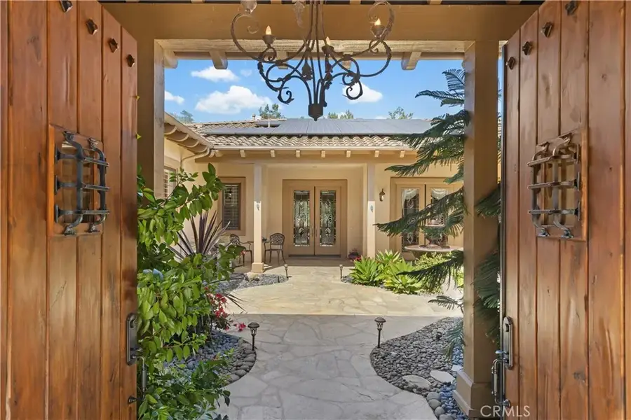 3349 Mendenaro Court, Fallbrook, CA 92028 - #2