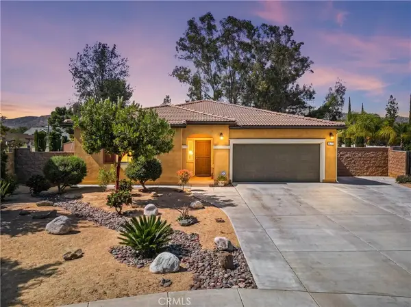 26771 Round Up Street, Winchester, CA 92596