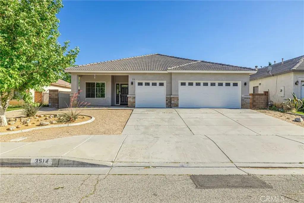 3514 W Avenue J4, Lancaster, CA 93536 - #1
