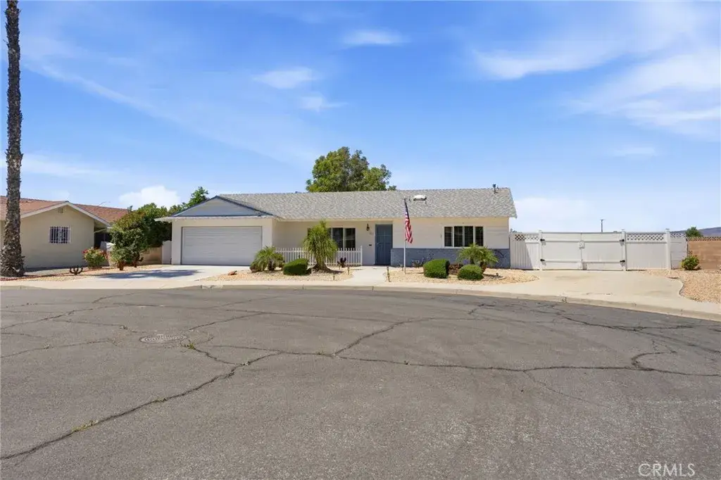 411 Brentwood, Hemet, CA 92543 - #1