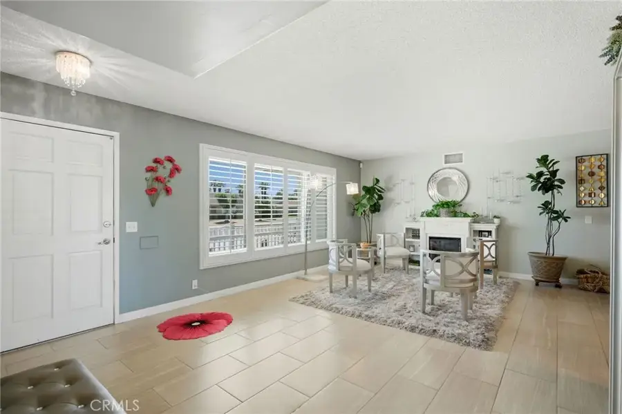 411 Brentwood, Hemet, CA 92543 - #3