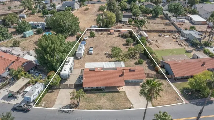 15640 Alvarado, Lake Elsinore, CA 92530 - #2
