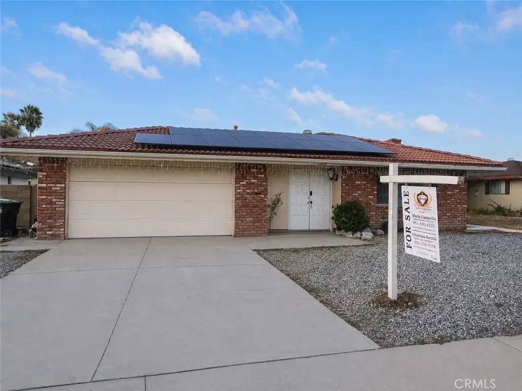 628 Monterey, Hemet, CA 92543 - #1