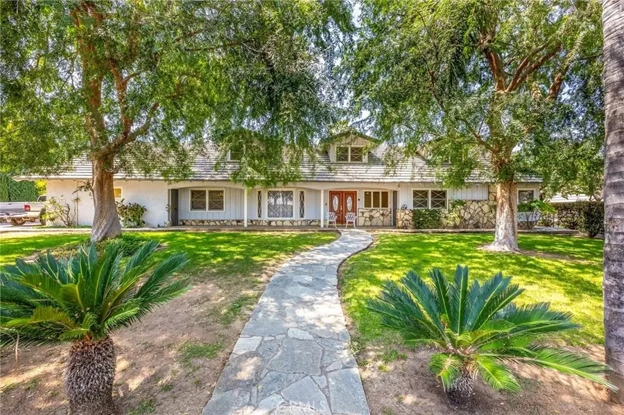 2116 Gratton, Riverside, CA 92504 - #3