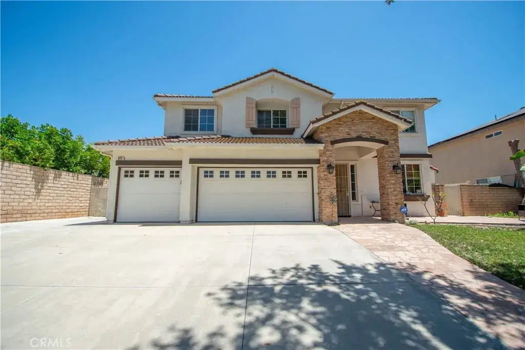 925 Hemingway Drive, Corona, CA 92878 - #1