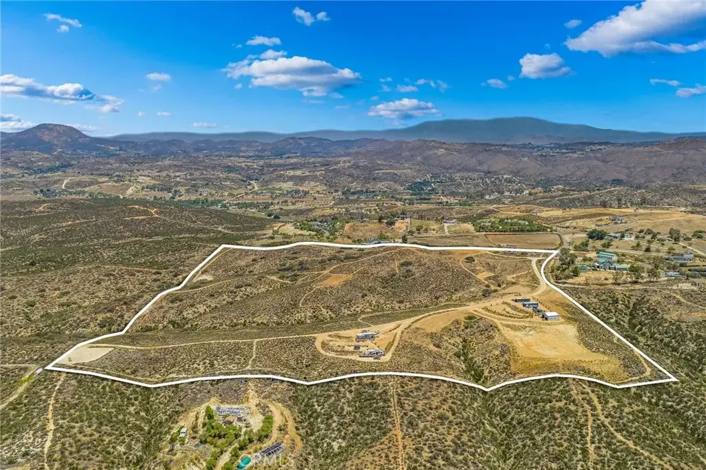 38799 Calle Segovia, Temecula, CA 92592 - #1