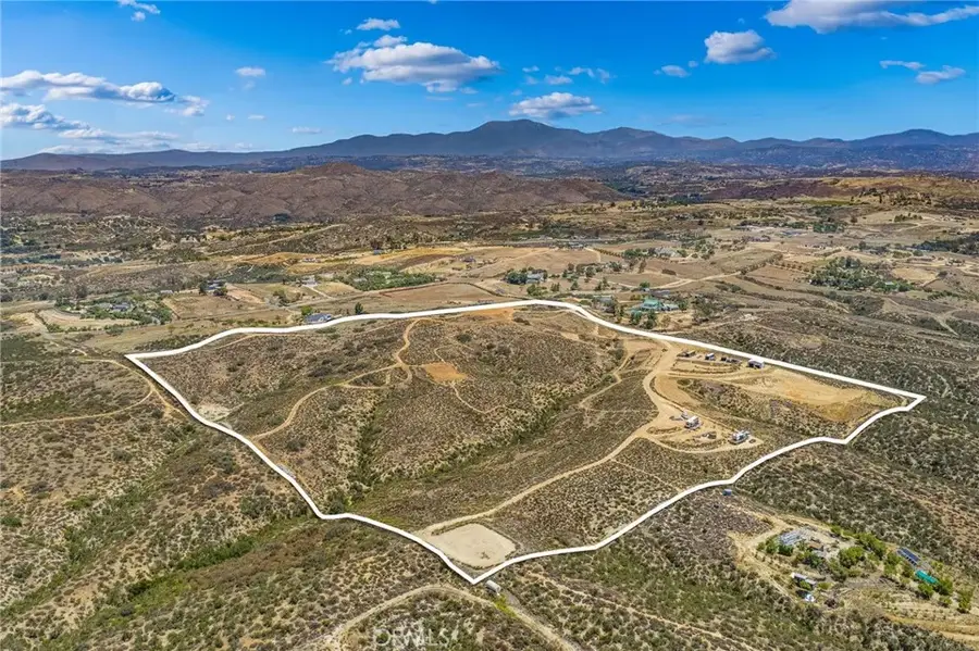 38799 Calle Segovia, Temecula, CA 92592 - #2