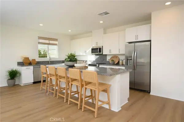 309 Deer Lake Way, Perris, CA 92570