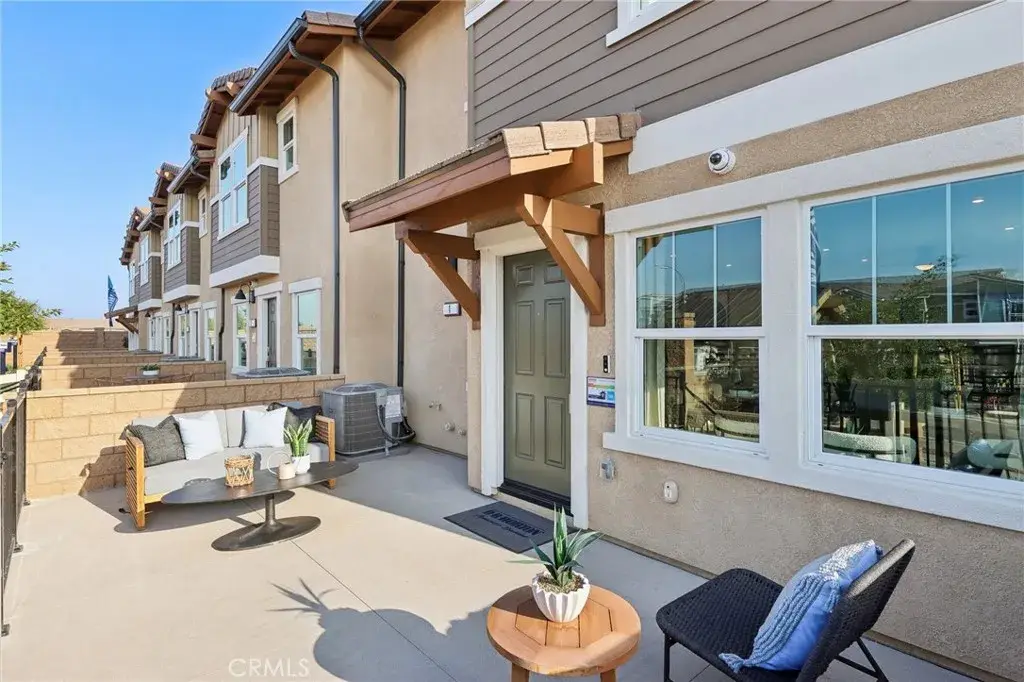 15575 April Dawn Way #5, Fontana, CA 92336 - #1