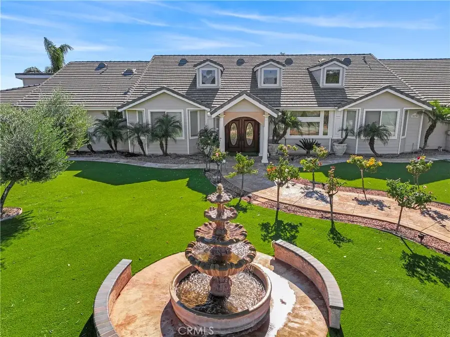 35751 Avenida La Cresta, Murrieta, CA 92562 - #2