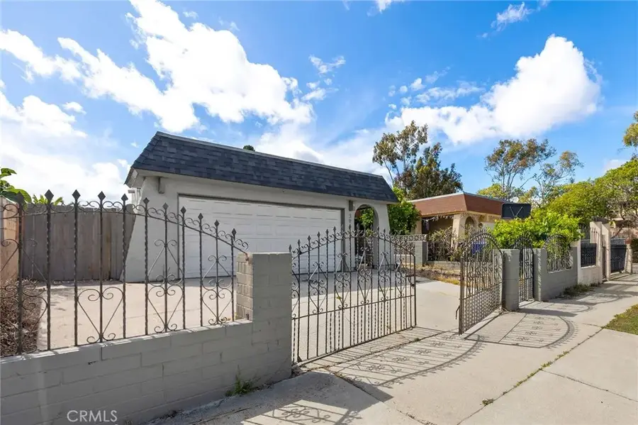 395 Calle Mariposa, Oceanside, CA 92057 - #2