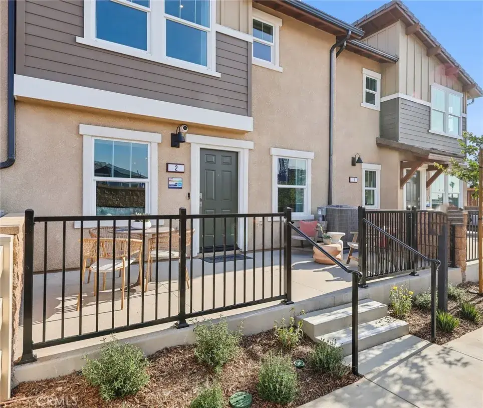 15575 April Dawn Way #3, Fontana, CA 92336 - #1