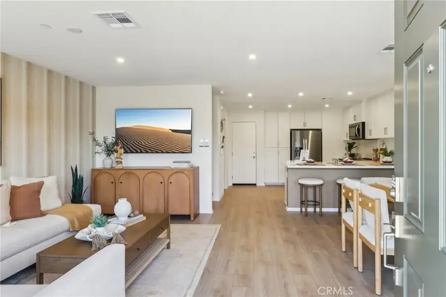 15575 April Dawn Way #3, Fontana, CA 92336 - #3