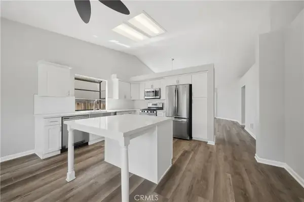 24428 Oakridge Cir, Murrieta, CA 92562