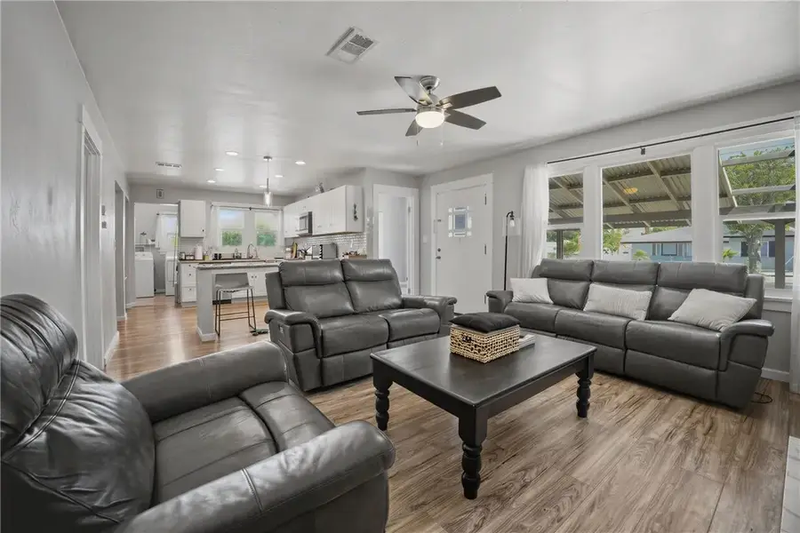 505 E Mayberry Avenue, Hemet, CA 92543 - #3