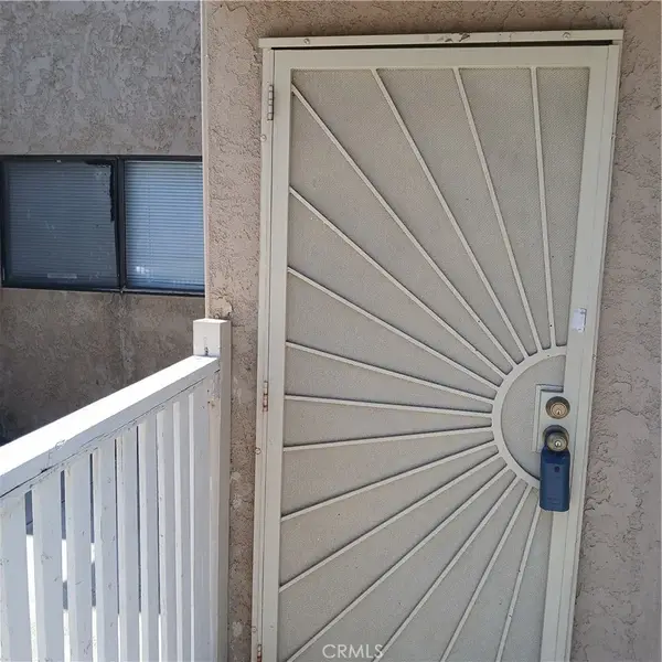 2449 West Acacia Avenue, Hemet, CA 92545