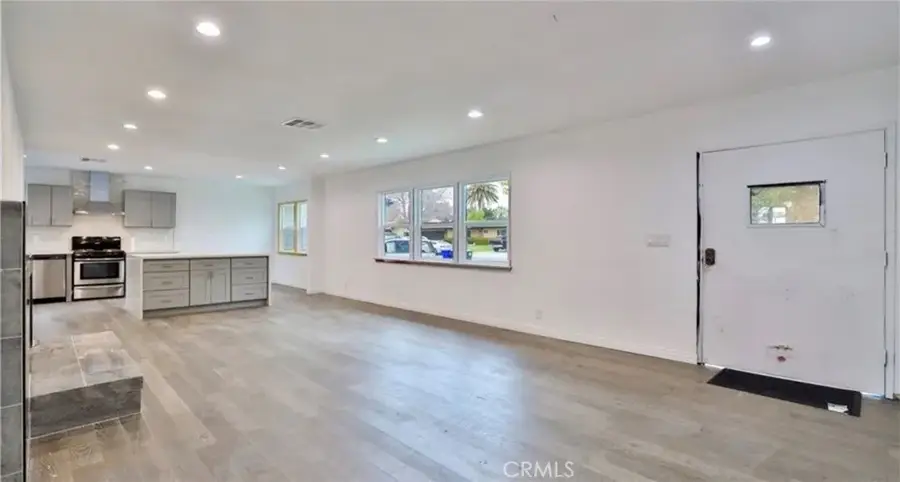 477 E Van Koevering, Rialto, CA 92376 - #3