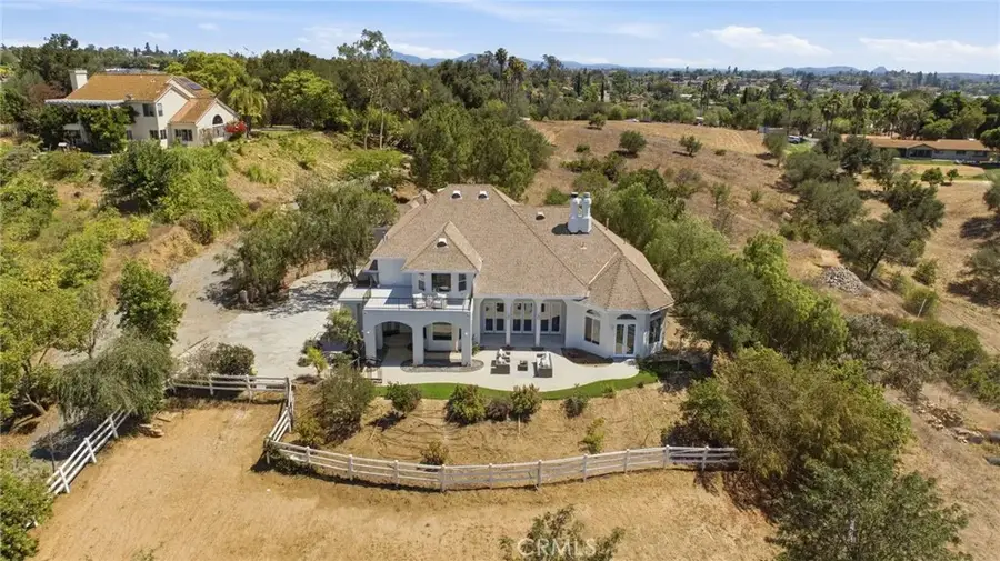 1094 Hillcrest View Lane, Fallbrook, CA 92028 - #2