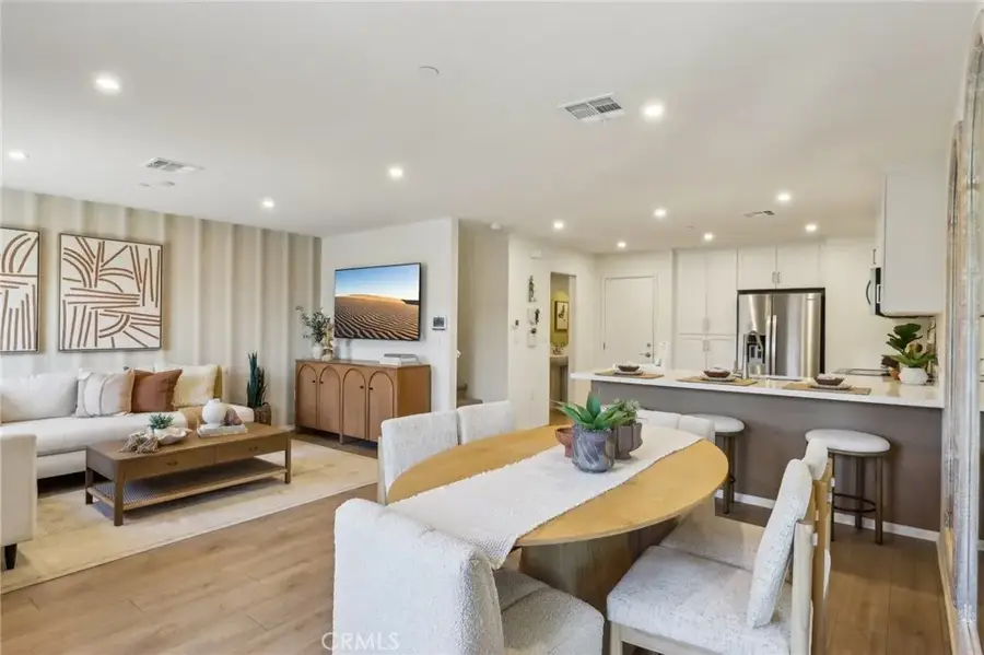 15587 April Dawn Way #3, Fontana, CA 92336 - #3