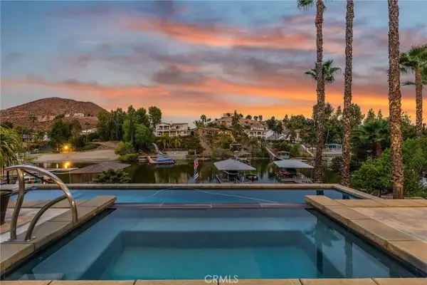 22084 San Joaquin West, Canyon Lake, CA 92587