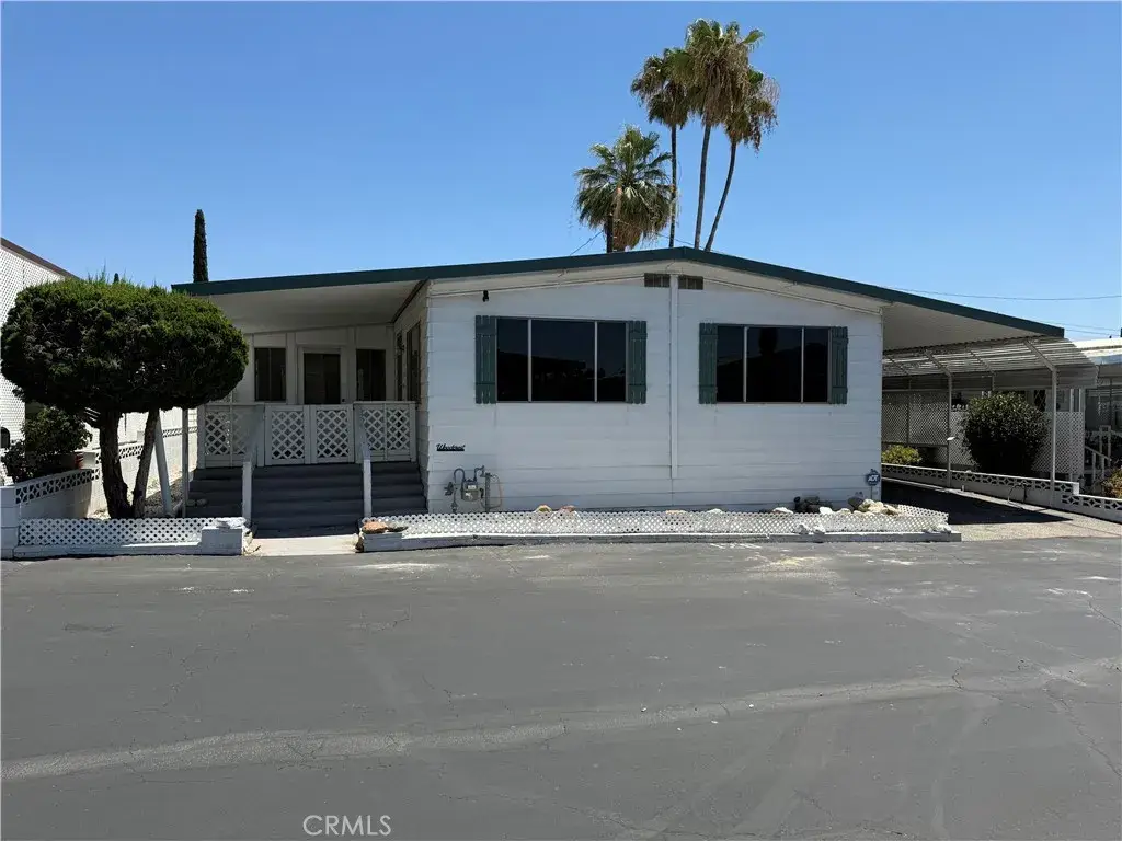 2200 W Wilson #128, Banning, CA 92220 - #1