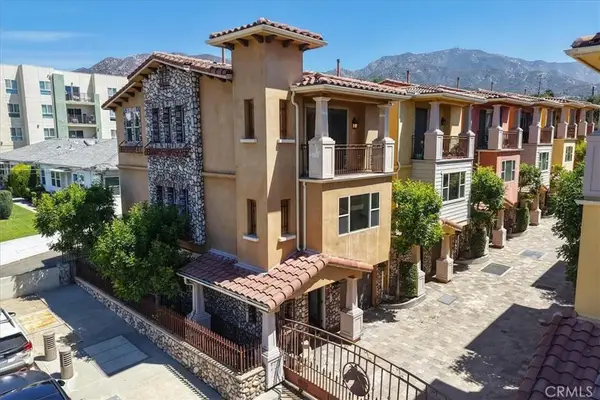 10121 W Amber Court, Tujunga, CA 91042