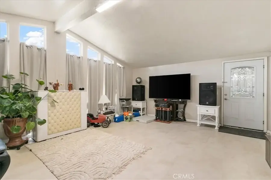 5800 Hamner #560, Eastvale, CA 91752 - #3