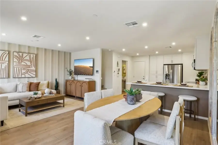 15587 April Dawn Way #2, Fontana, CA 92336 - #3