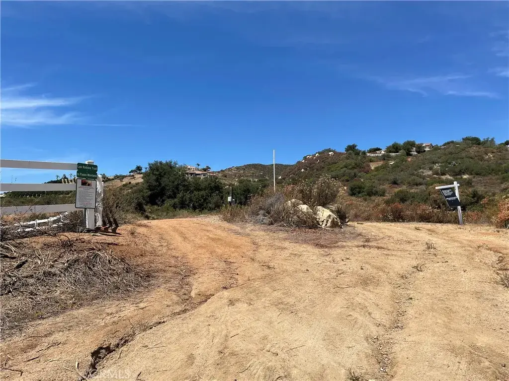 21903 Los Robles, Murrieta, CA 92562 - #1