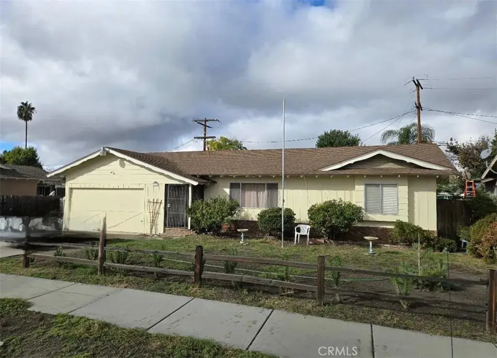 785 S Thompson, Hemet, CA 92543 - #1